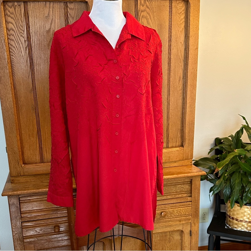 Chico's Red Textured Button-Front Tunic Blouse XL size 3 roxanne like new